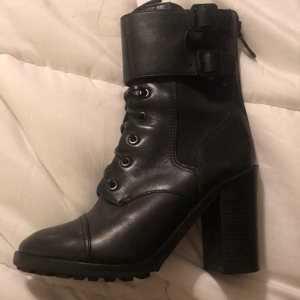 Tory Burch Boots
